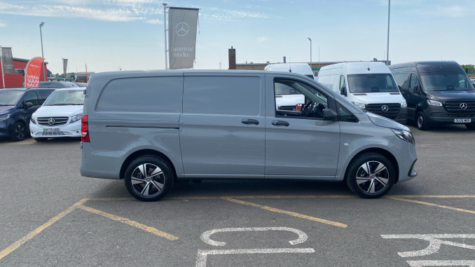 Mercedes-Benz Vito L2 Diesel Rwd 116CDI Select Van 9G-Tronic - Image 8